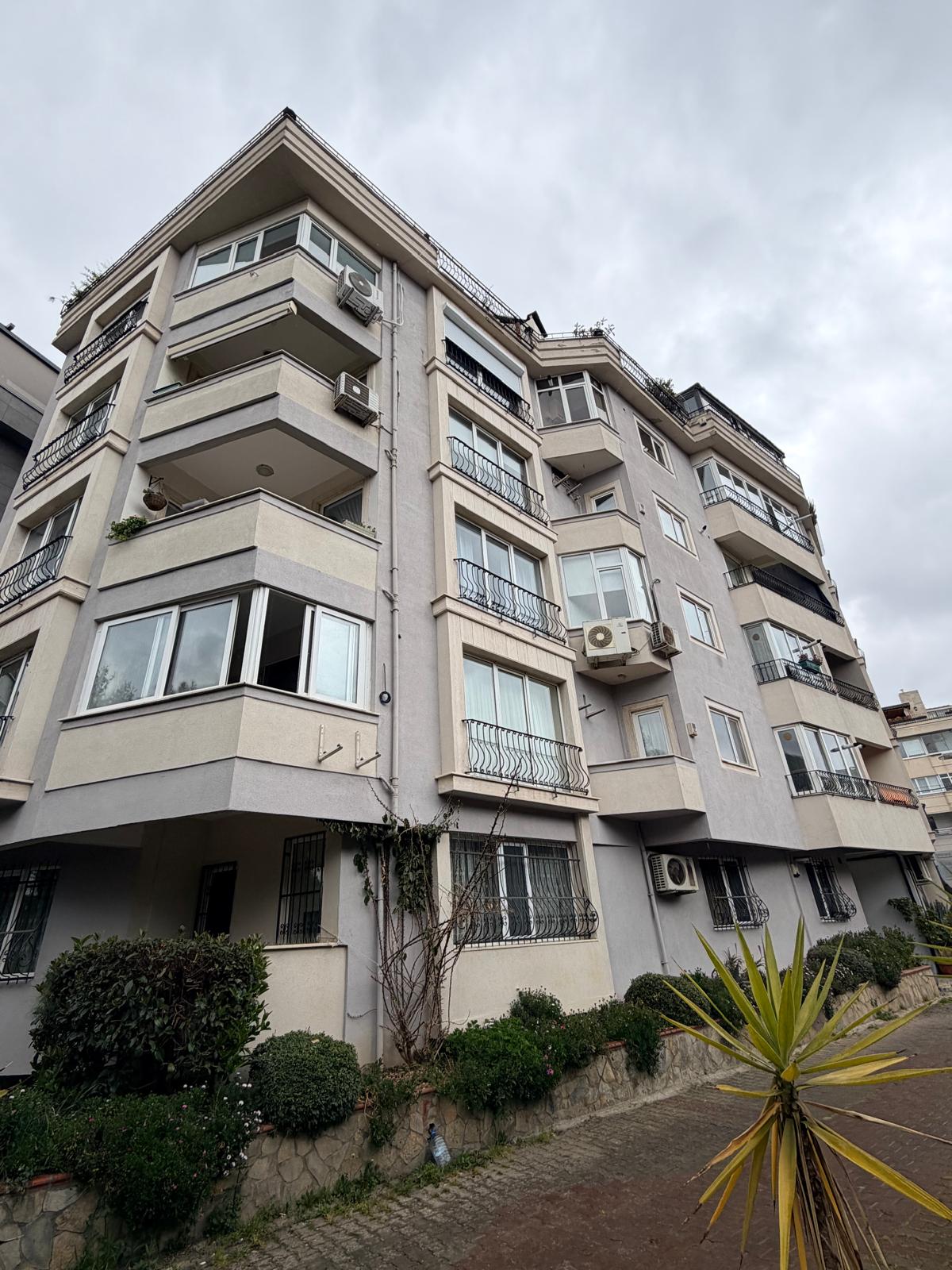 Yener Kılıç Apartmanı