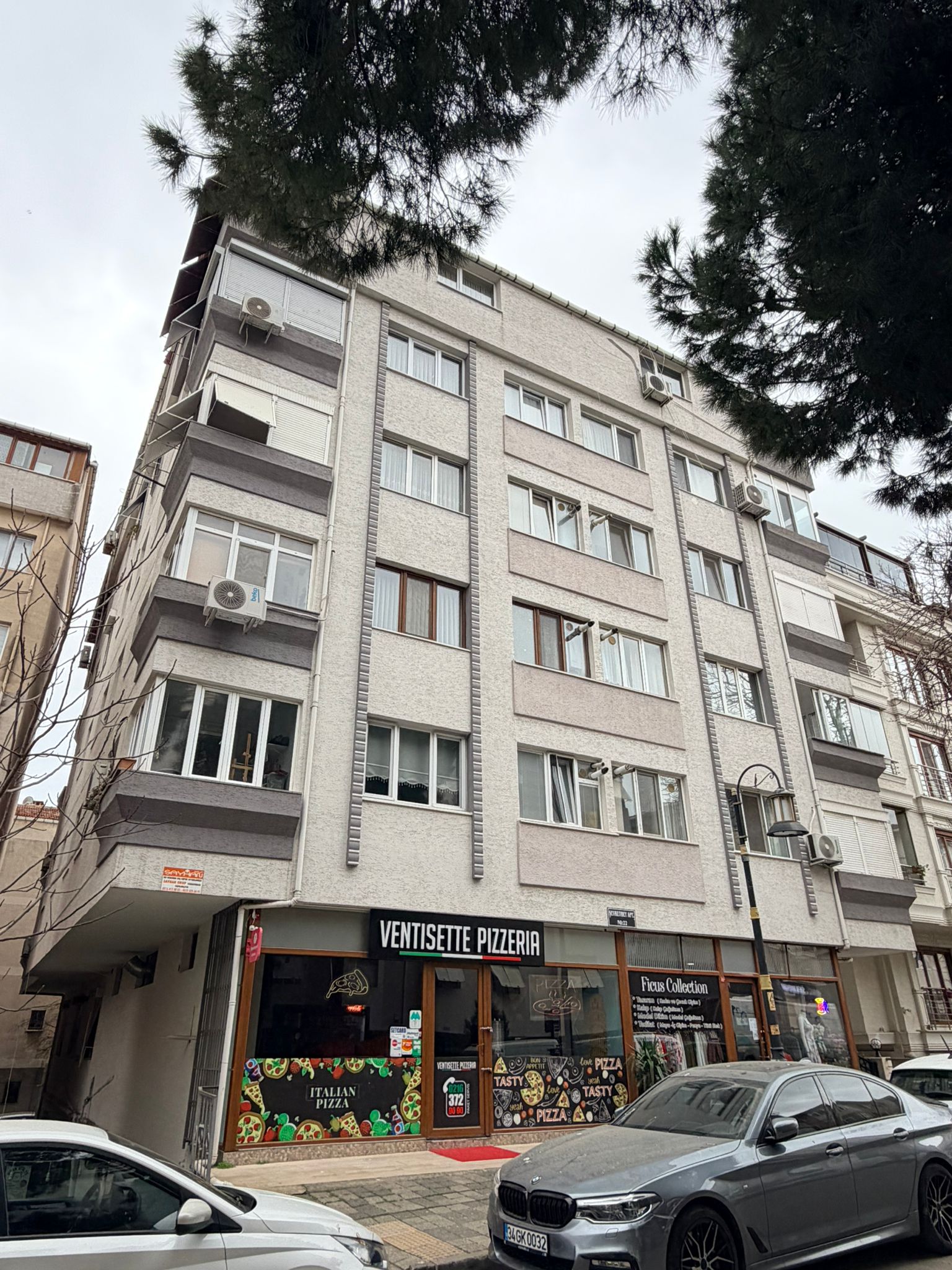 Şevket Bey Apartmanı