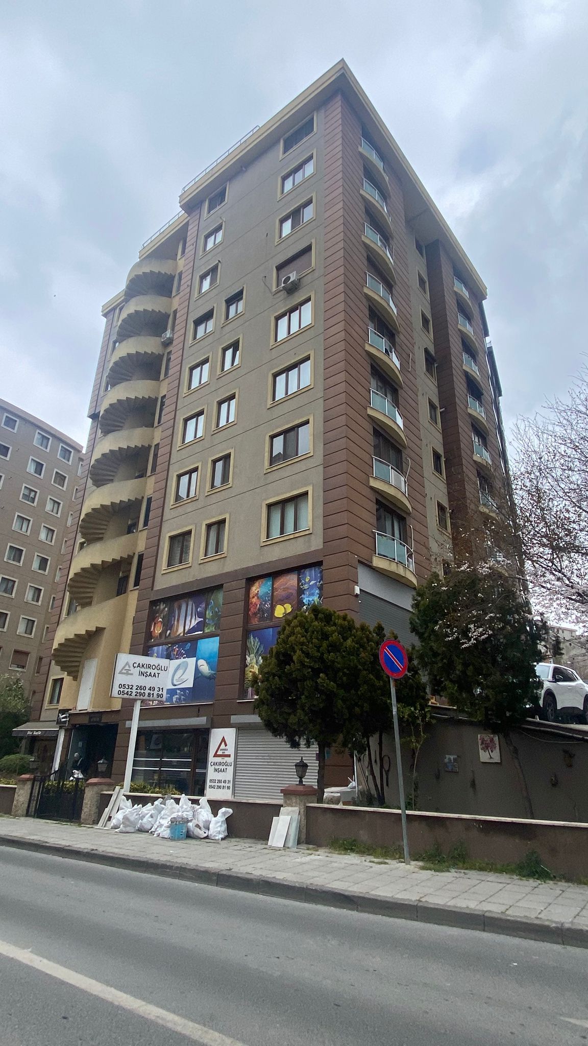 Çakıroğlu Apartmanı